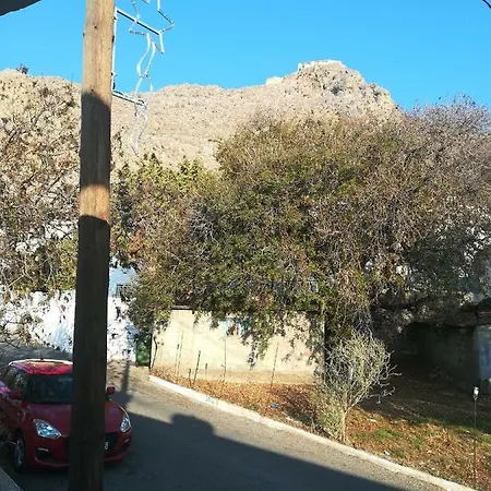 Foteini's House In Megalo Horio Tilos